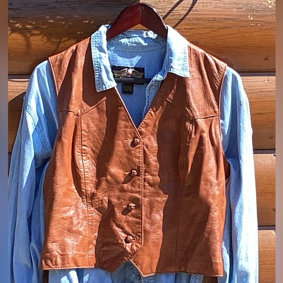Vintage Bar C CARAMEL Leather VEST  Perfect Unisex 🤠 Sz Small Men’s - Picture 1 of 16